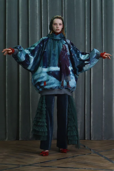 Look 27